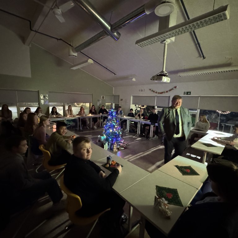 20241220_091843185_ios