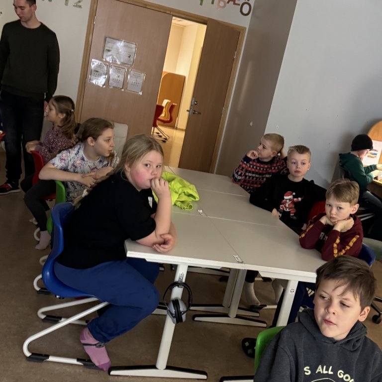 20241218_101518787_ios