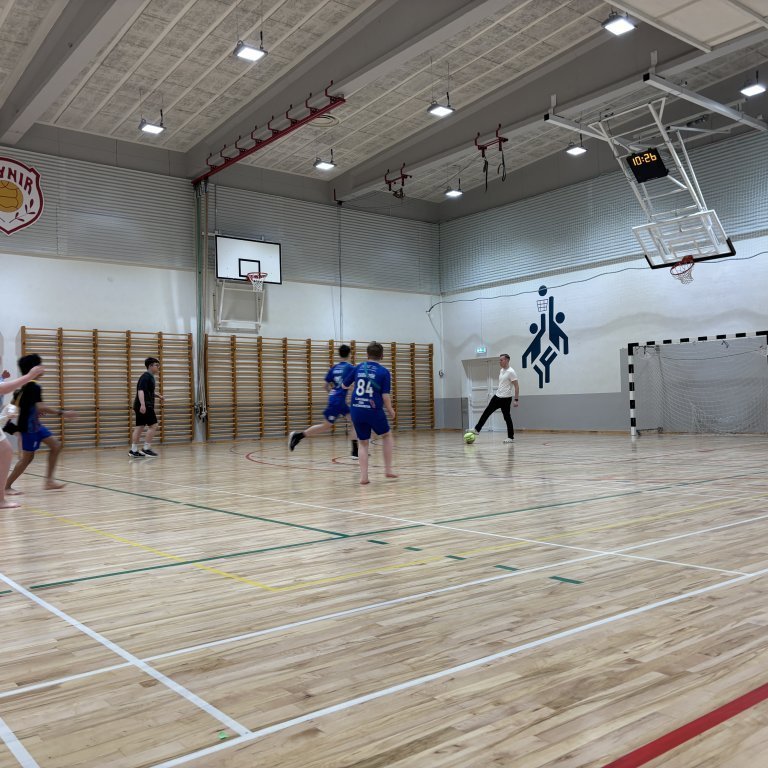 20241217_102616142_ios