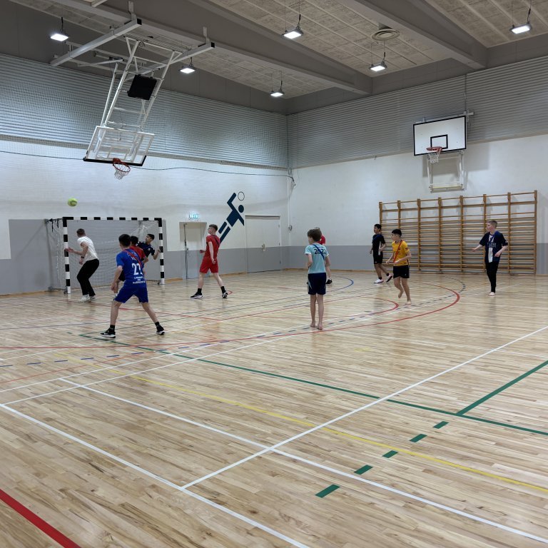 20241217_103347149_ios