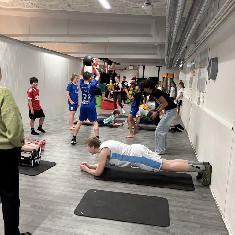 20241217_110745154_ios