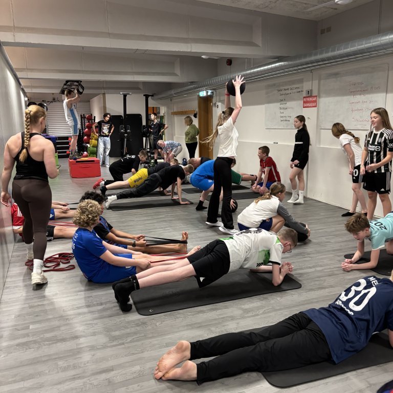 20241217_111342787_ios