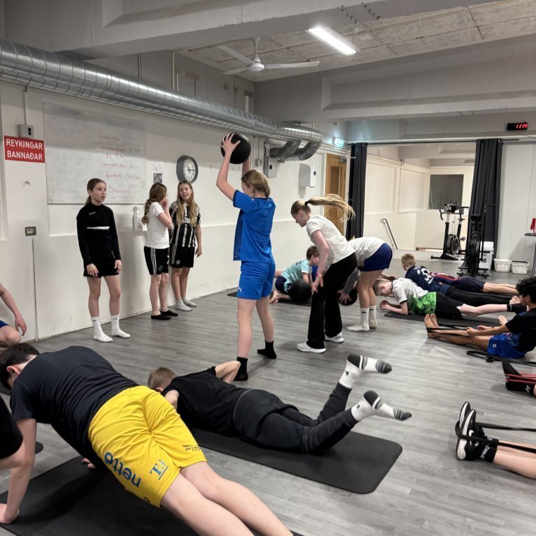 20241217_111454902_ios