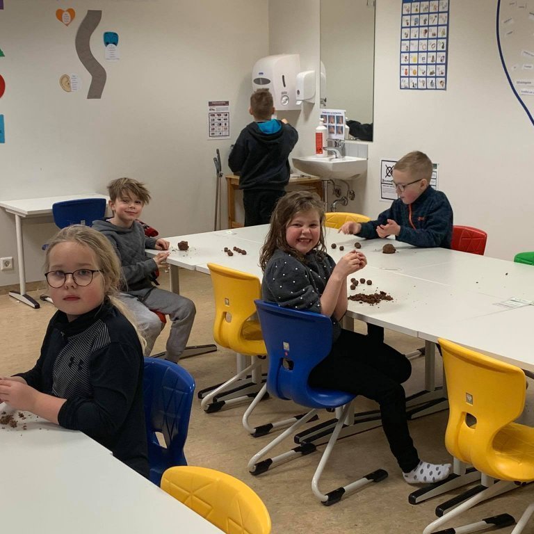 131889850_1555696574620500_7153955827496271678_n