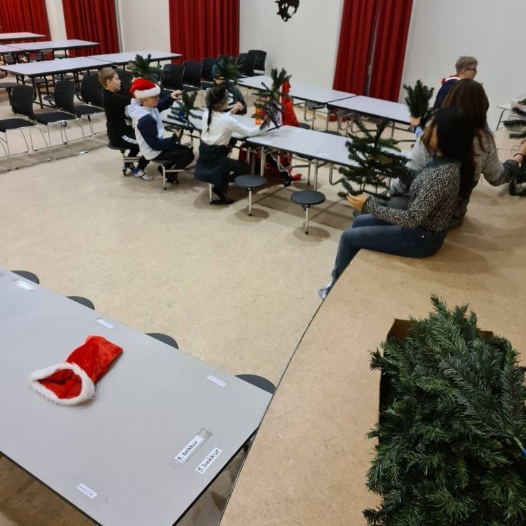 jolatre_skreytt_20201