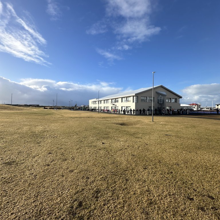 20250321_105457595_ios