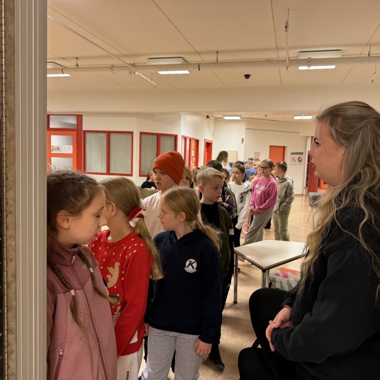 20241127_085116518_ios