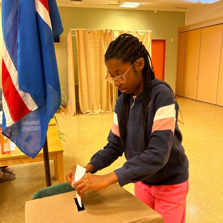 20240522_103939490_ios