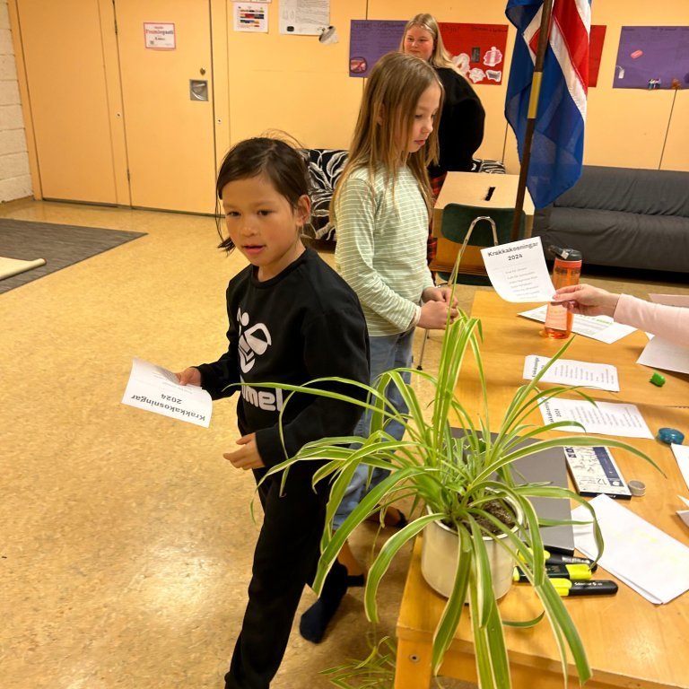 20240522_120410932_ios