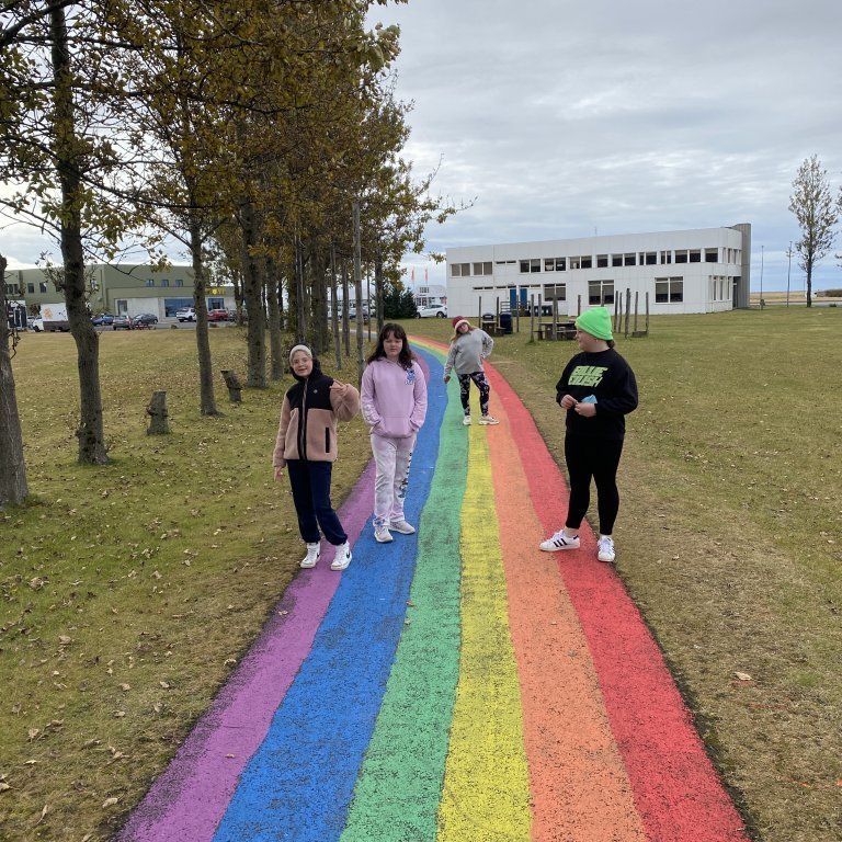 20240928_124813139_ios