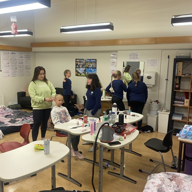 20240928_194117919_ios