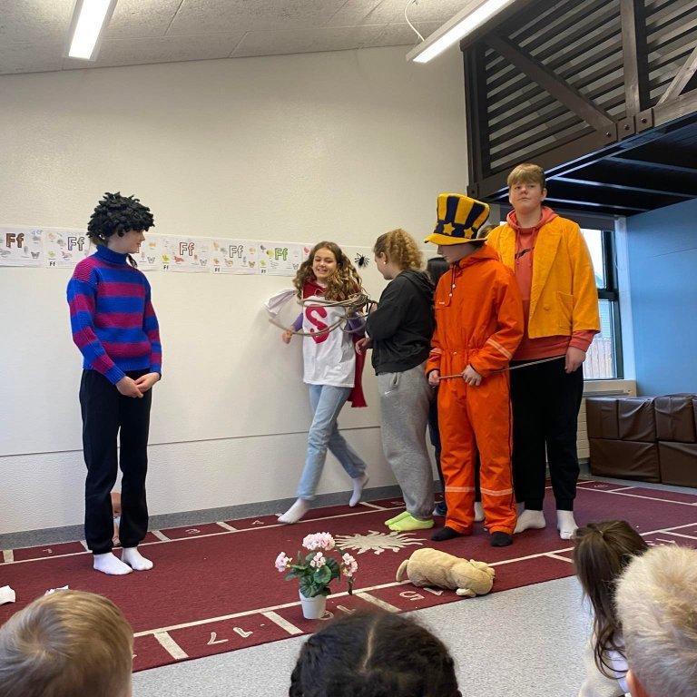 332510181_699445631974684_5723569996821441524_n