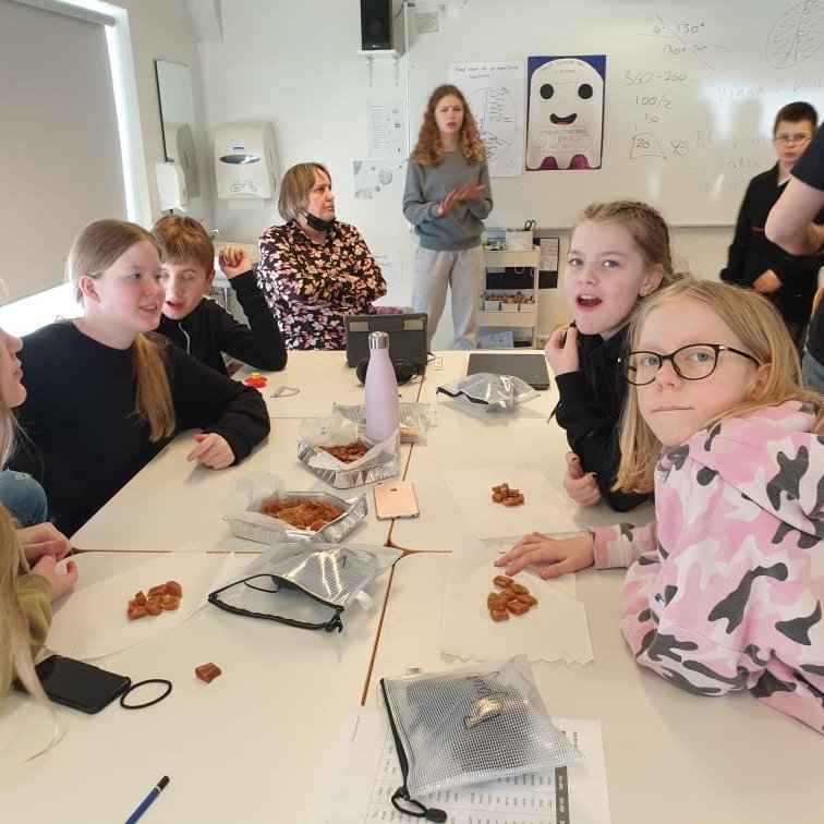 272483040_1081815185935166_3323367697590341985_n