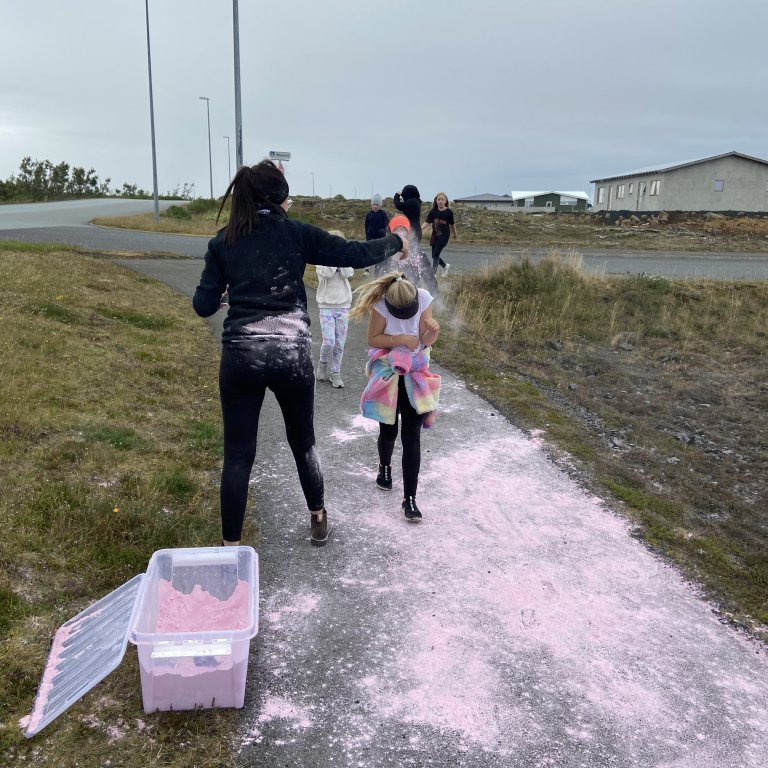 68f2a243-f91a-4201-b98f-aece21a5cc08