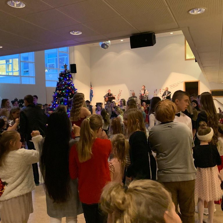 0adc4c37f97b2c5835f78944aa555c3a