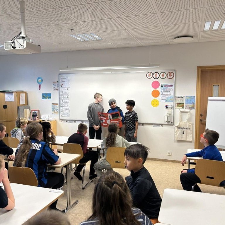 403603379_1775121956342220_2315745165014615936_n