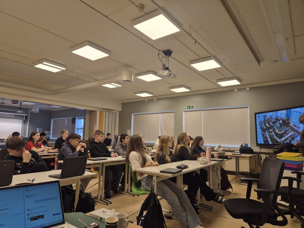 Lýðræðislestin í heimsókn hjá 10. bekk