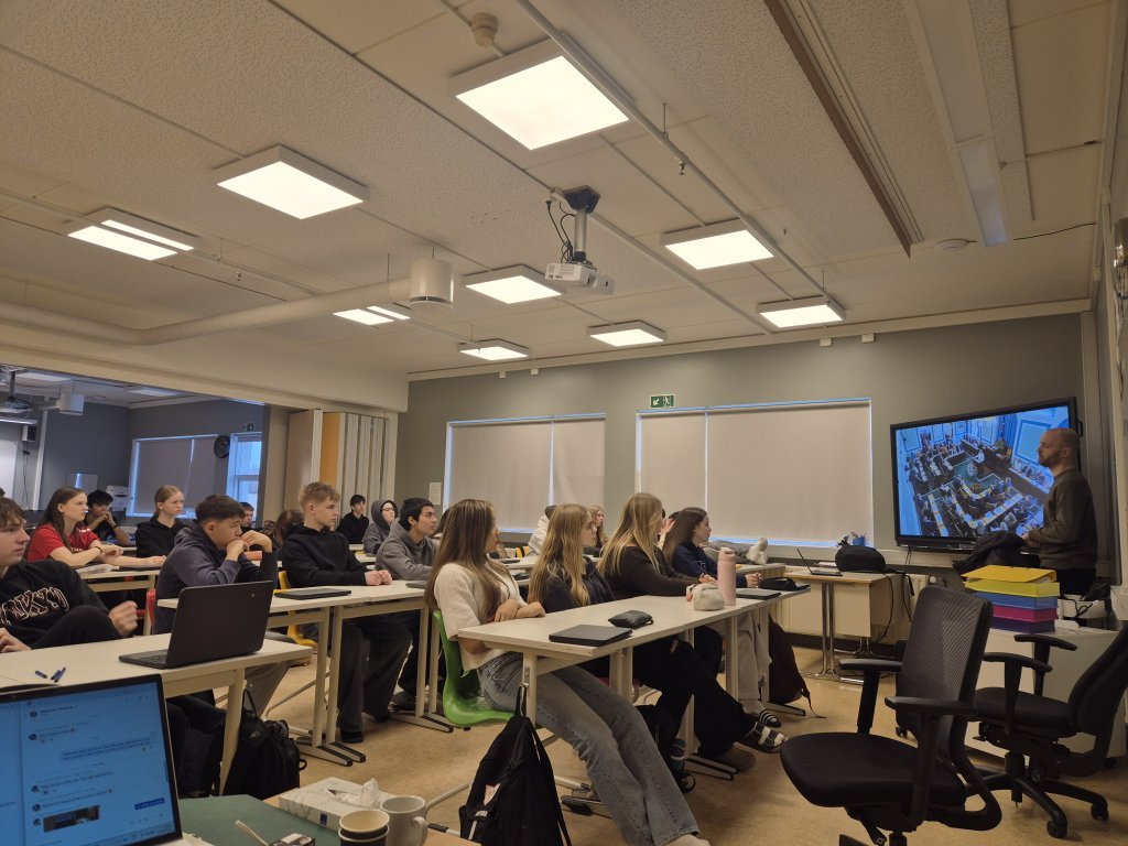 Lýðræðislestin í heimsókn hjá 10. bekk