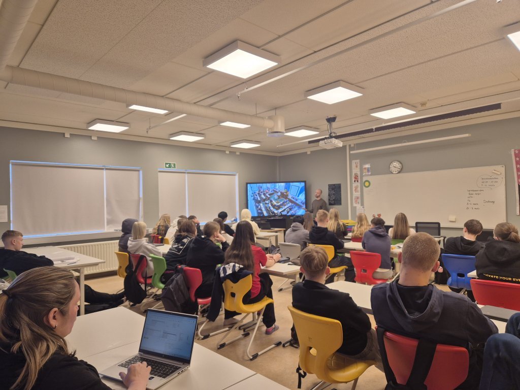 Lýðræðislestin í heimsókn hjá 10. bekk