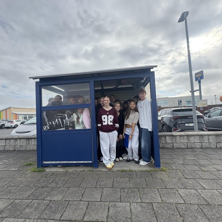 messenger_creation_0c69e878-f3c8-46e6-aa20-faca3e5afbc1