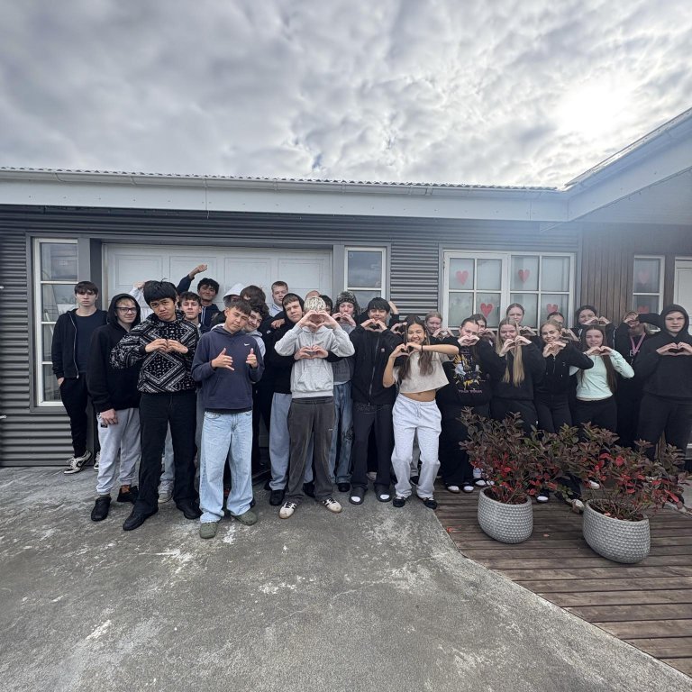 messenger_creation_b54d8b6b-696a-4133-840a-4a3ea15d9d01