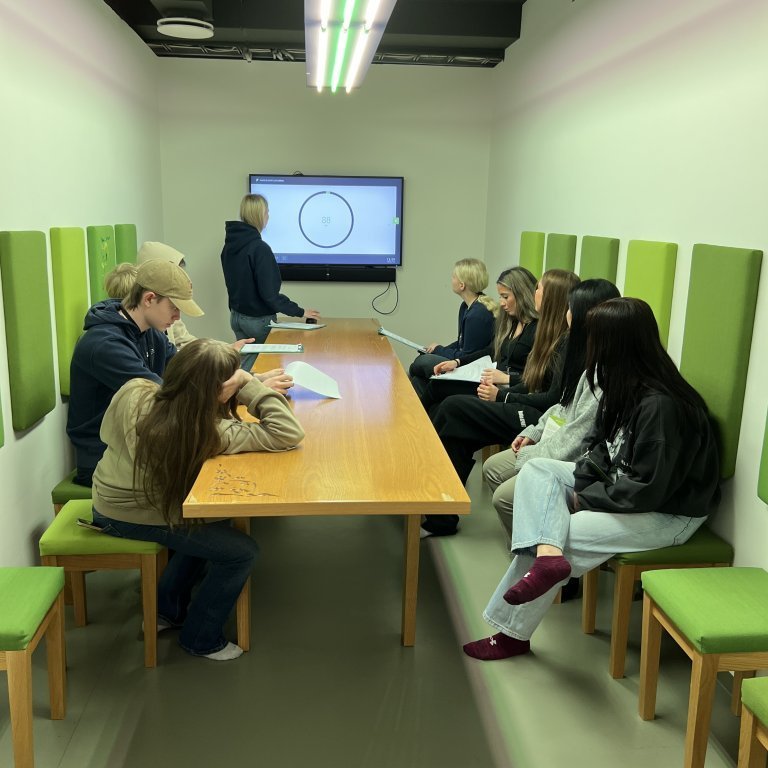 20240215_101741149_ios