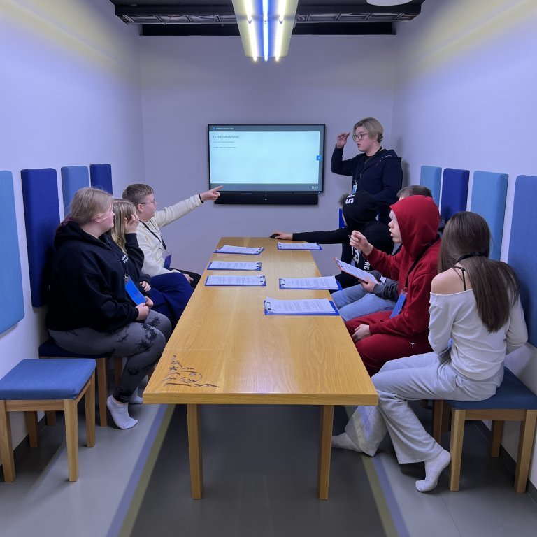 20240215_101811063_ios