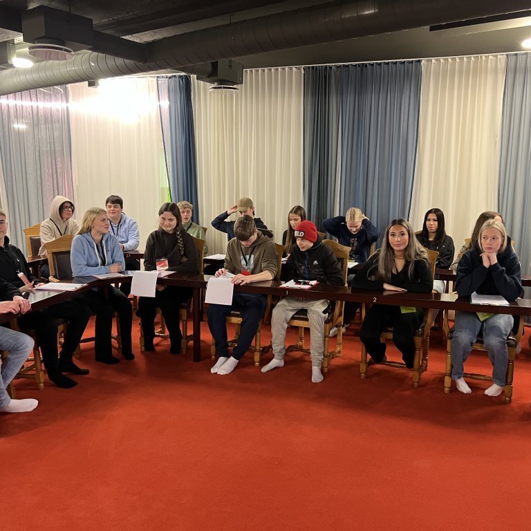 20240215_103327584_ios