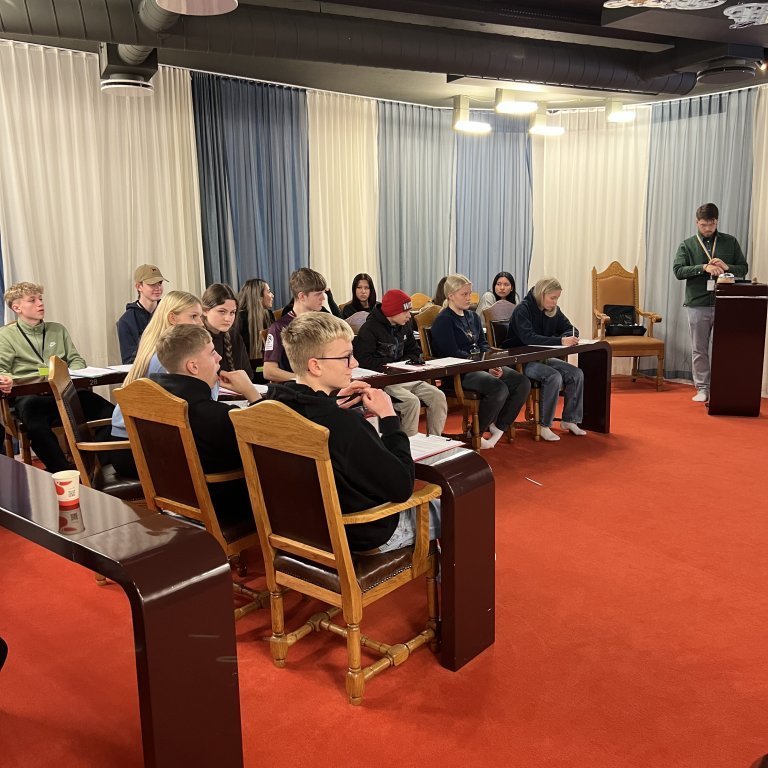 20240215_112502402_ios