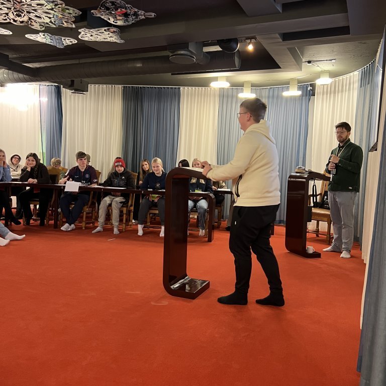 20240215_115301270_ios