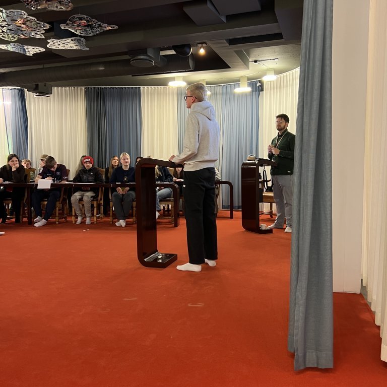 20240215_115333618_ios