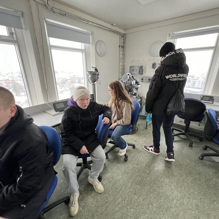 20240215_130121226_ios