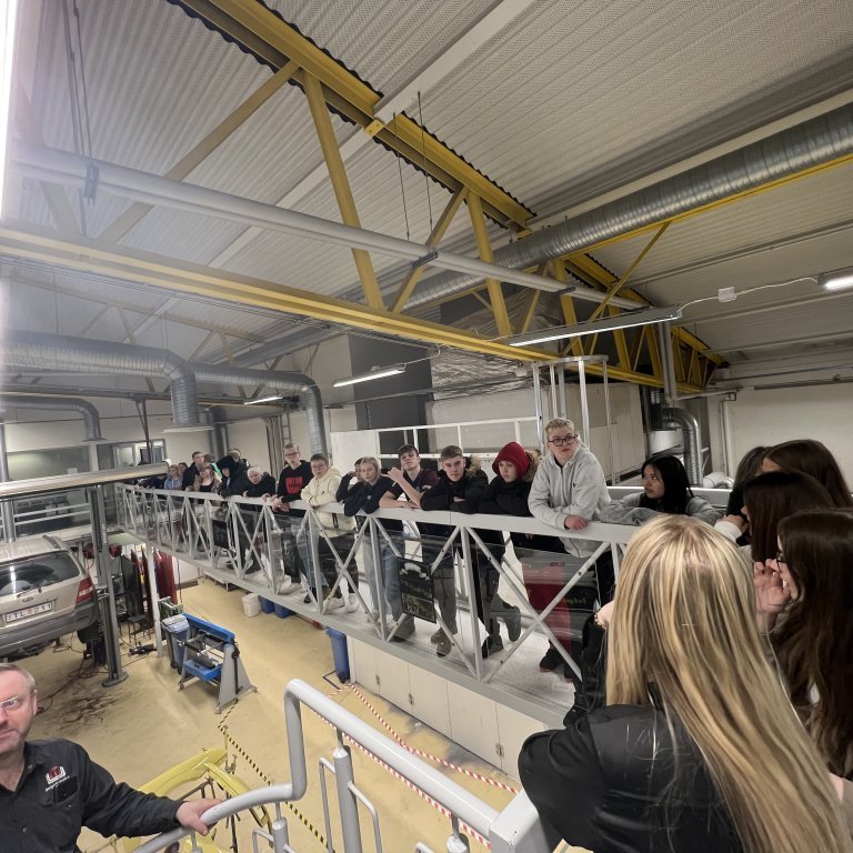 20240215_150211078_ios