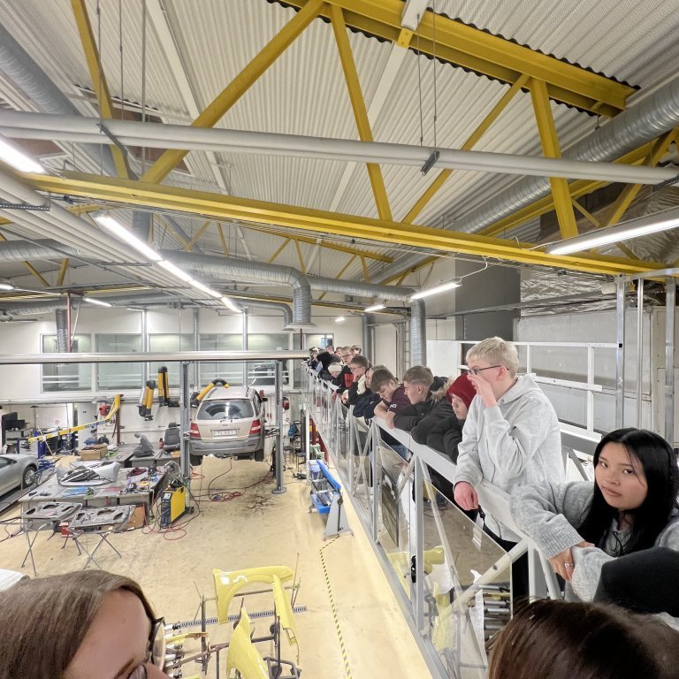 20240215_150215582_ios