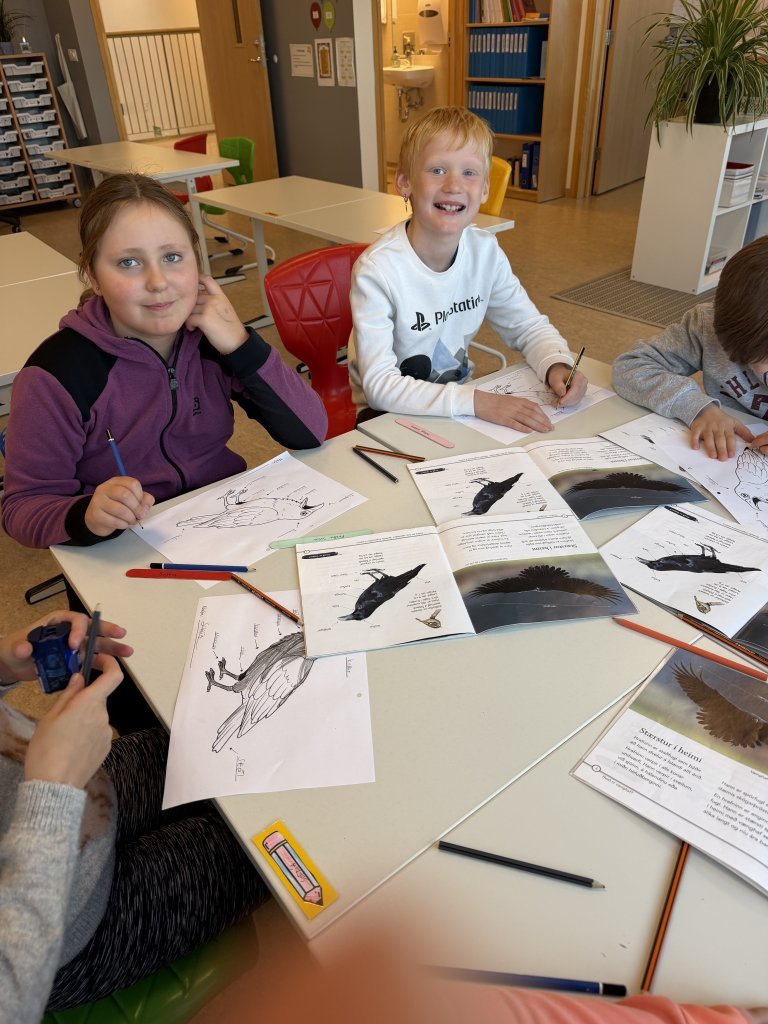 Nemendur könnuðu heim hrafnsins