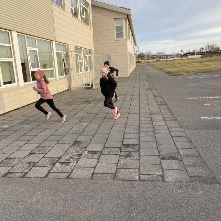 0f6df921-d2de-4a37-9ced-16637c011f8f