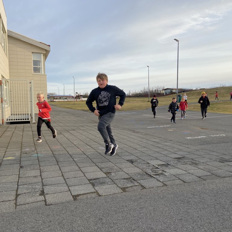 1f71c39c-70b4-4733-aaf6-d7b4eba3b50a