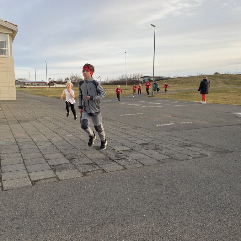 25060d82-79ad-4c14-8203-5c8b5b08c30e