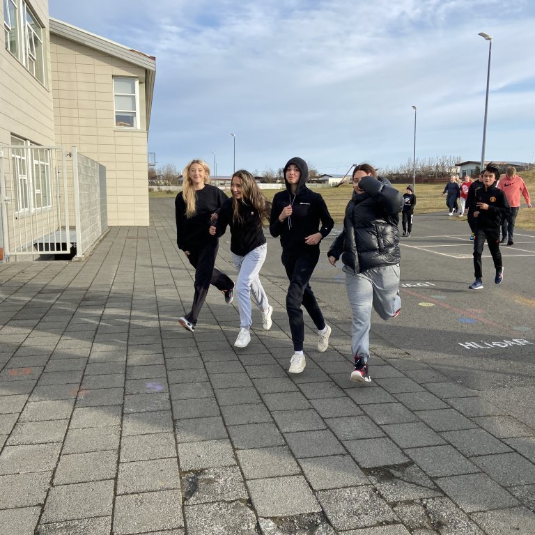 2b81cbcb-ed5e-47bb-9640-d4fe0d3256d6