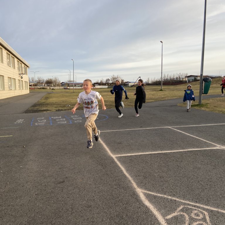 3ca934a2-45ba-4e6a-8eab-129eec4670c8