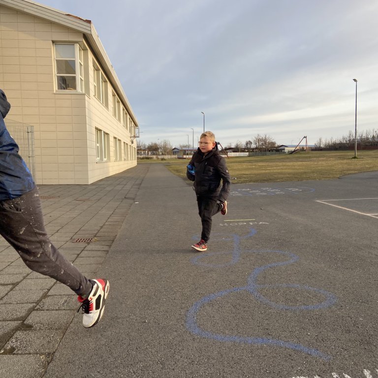 40f1f4cf-c5df-4d40-88c6-43731c5fb725