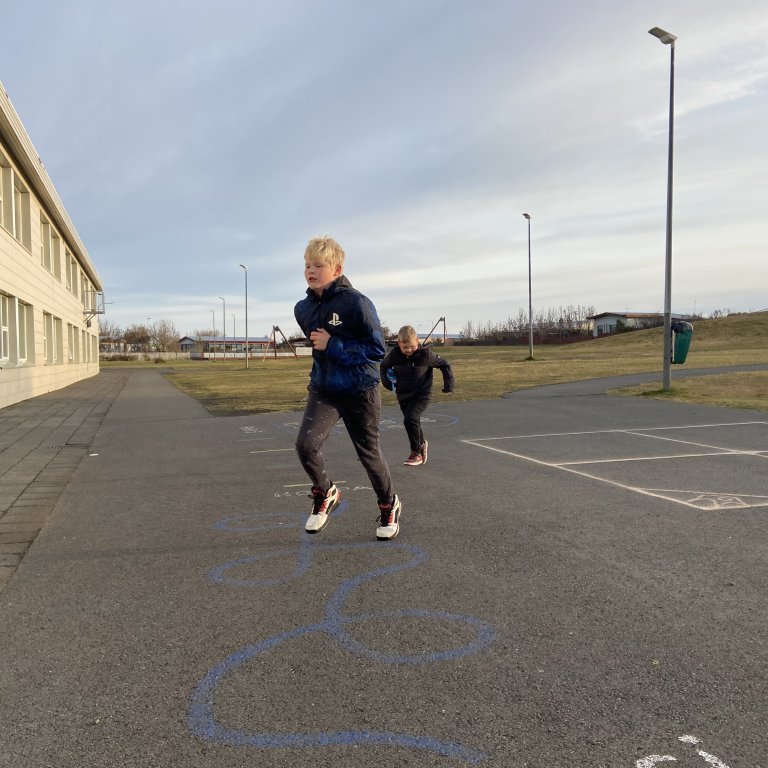 63f252b3-b023-47ad-a706-412b0d9dd8c5