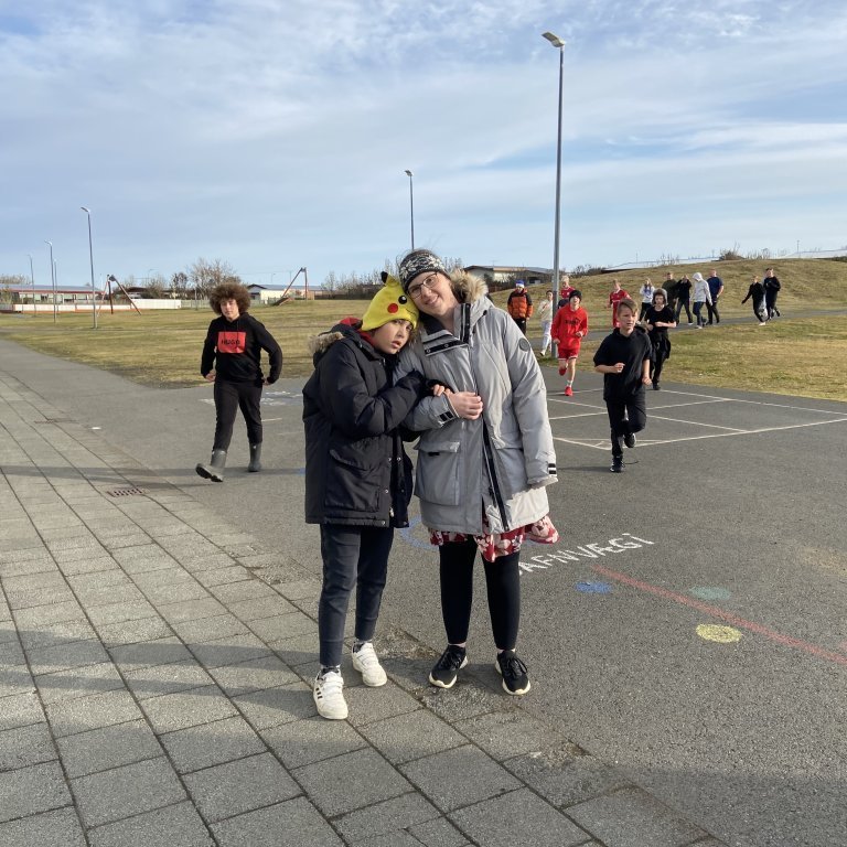 64d6d376-1b28-4964-8b0c-2a6ef4b8e651