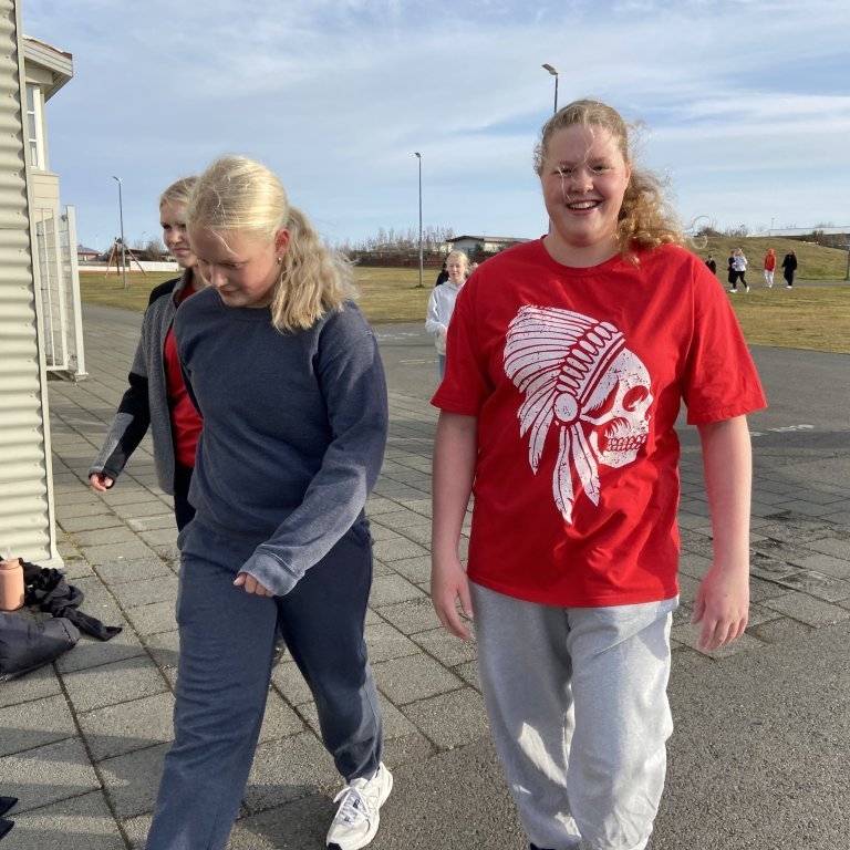 66e2643e-d867-44b9-b989-006e5d7c6abf