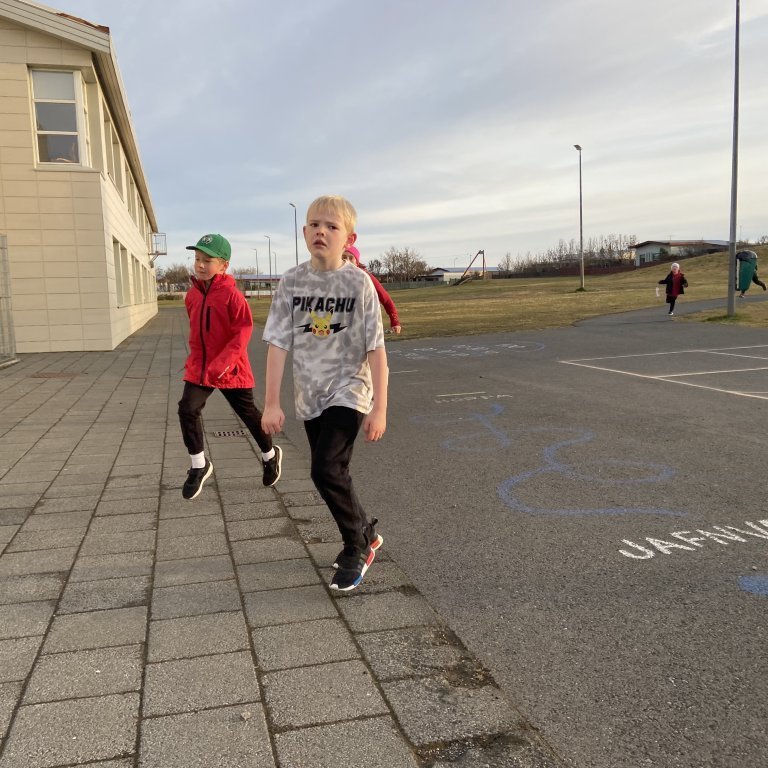 777ee721-562b-457f-b145-dab0d568beb5