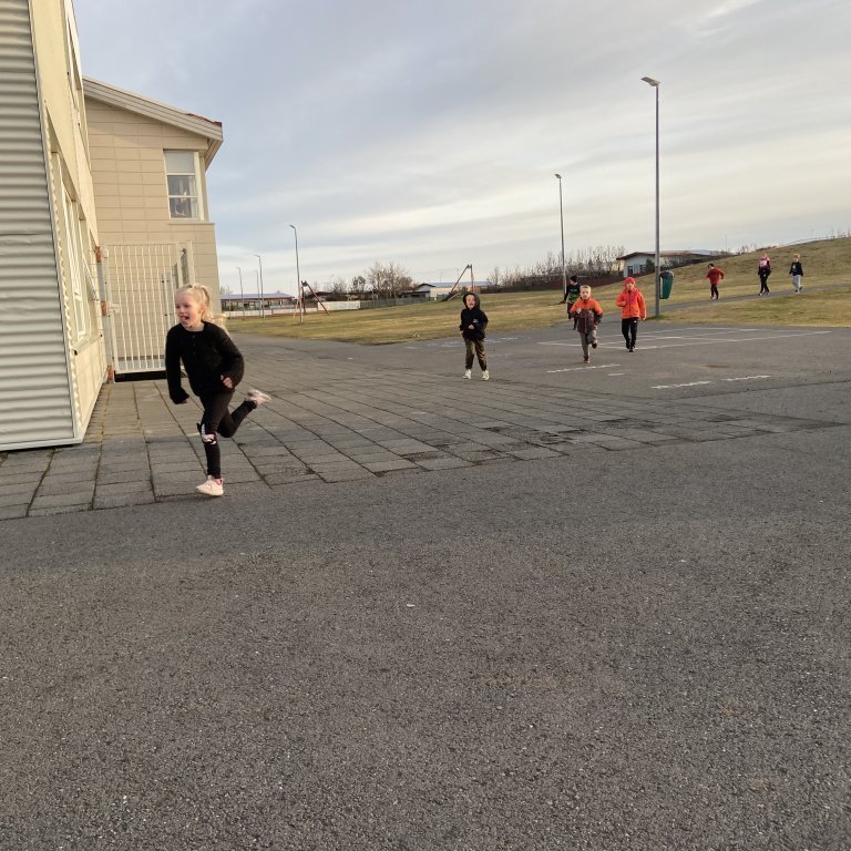 7fadfe54-db42-40b6-8e7f-d38547a25790