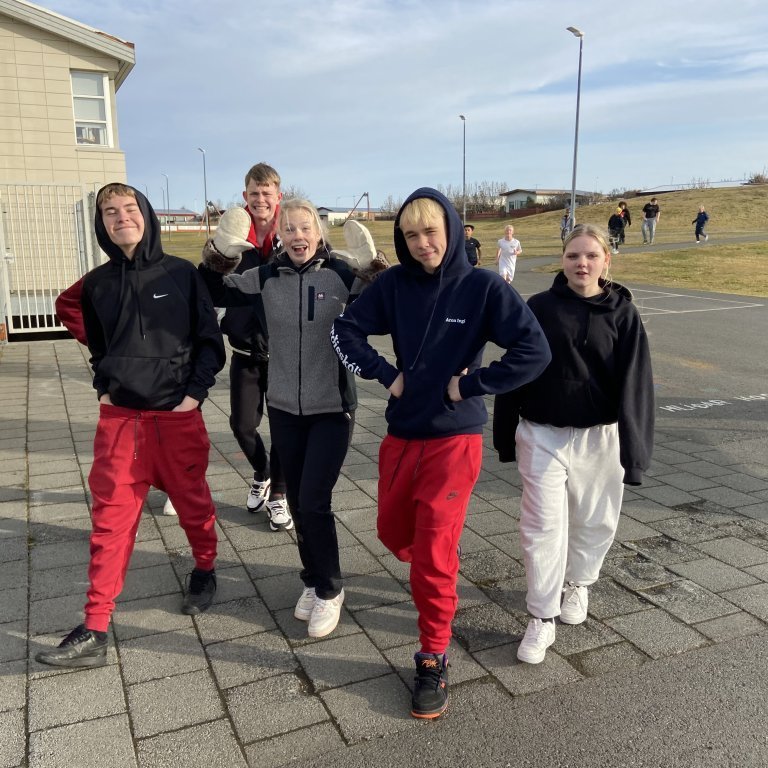 845fd27a-a8f1-4b7b-8447-5c00c87323d3