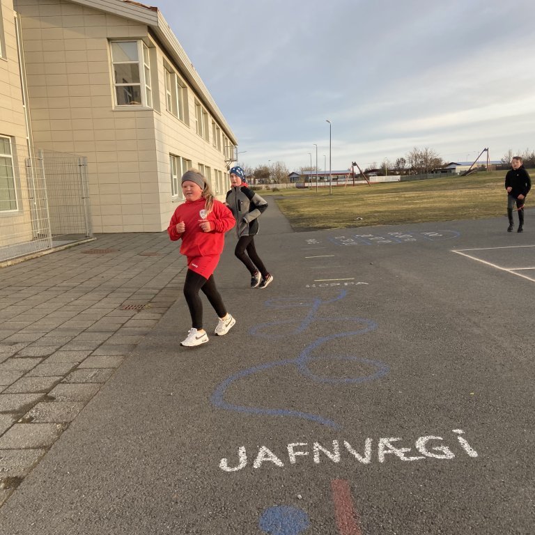 a3925cce-cbf2-40b7-87ff-202374585e46