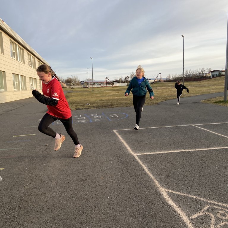 b6f0863e-a9a1-41a8-b38e-83bfd161f30a