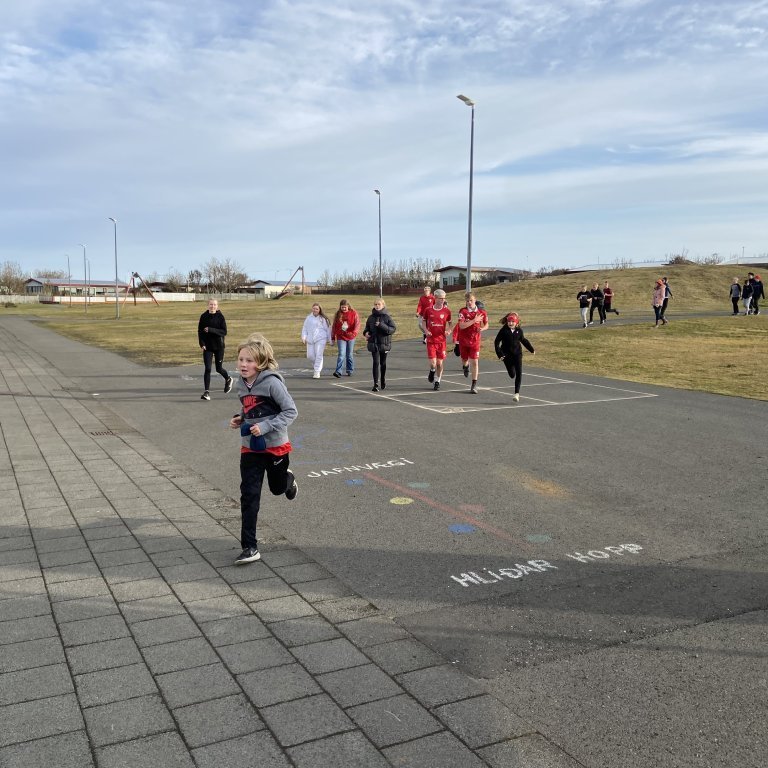 b8697a1c-2cc6-4a03-bdfb-3cb1854d760d